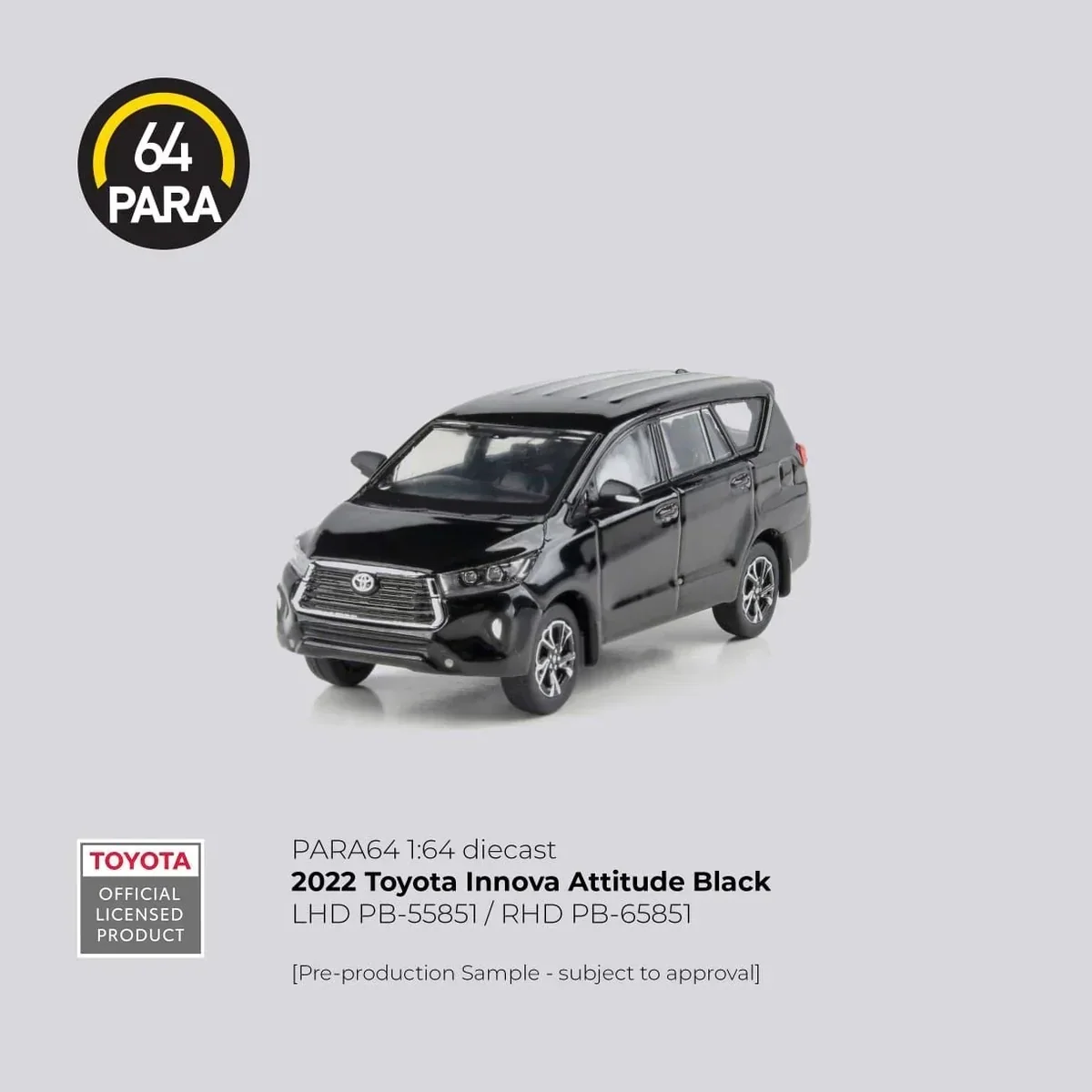 PARA64 Toyota   Innova   2022,  ATTITUDE BLACK